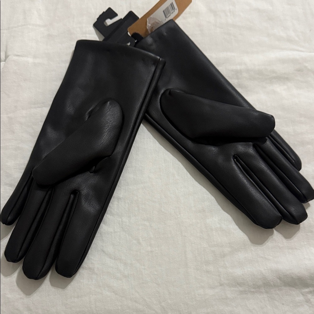Steve Madden Black Studded Gloves - Picture 3 of 4